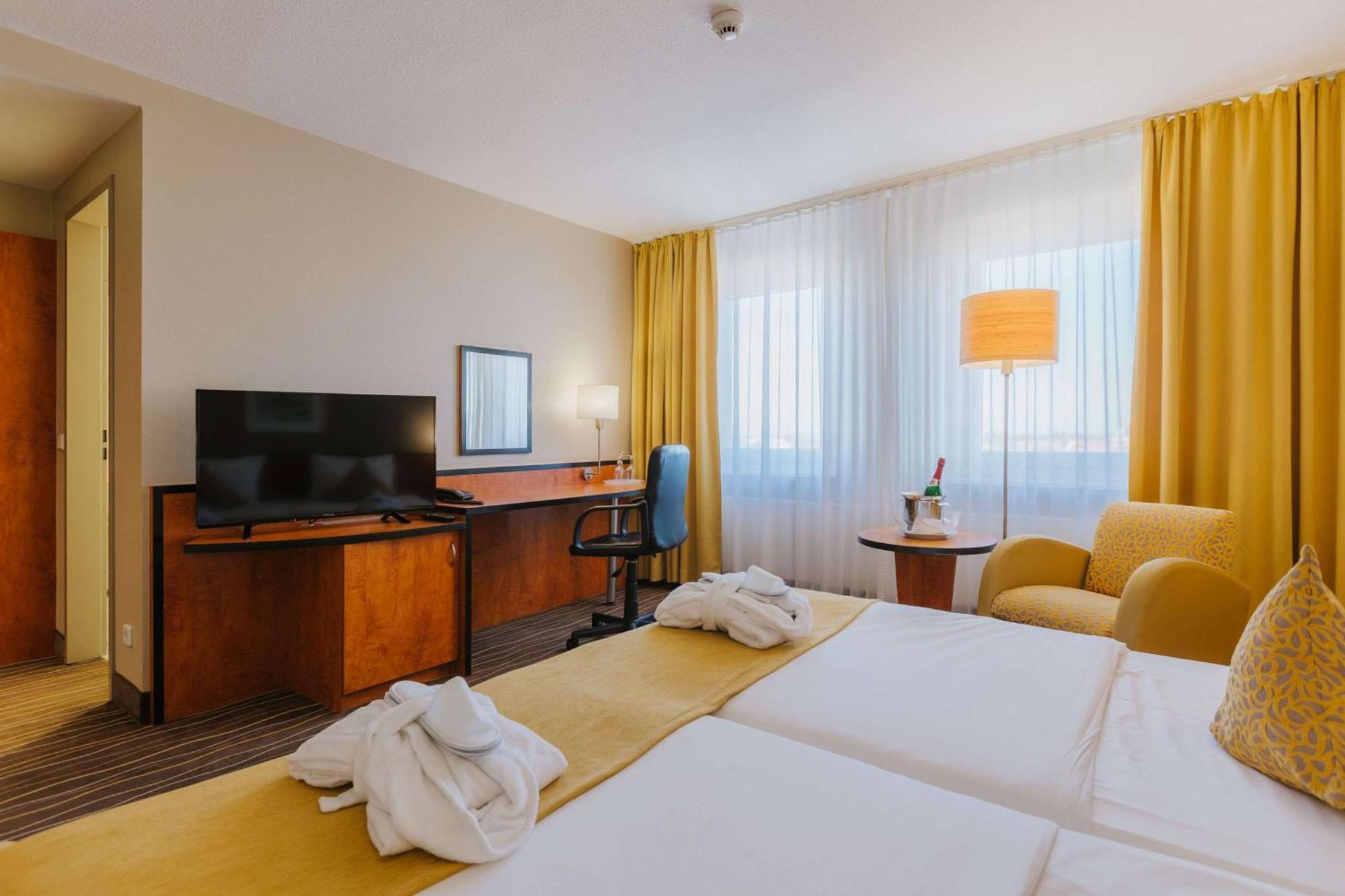 Best Western Plus Hotel 바우트젠 외부 사진